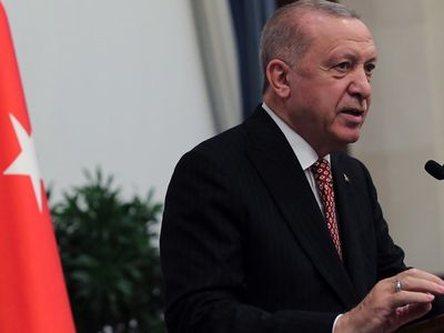 Cumhurbaşkanı Erdoğan'dan AK Partili Belediye Başkanlarına Talimat: Sokaktan, Çarşıdan Ayağınızı Kesmeyin!