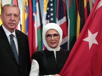 Cumhurbaşkanı Erdoğan'dan Eşi Emine Erdoğan'ın Sağlık Durumuyla İlgili Açıklama Geldi: Durumu Hala Pozitif