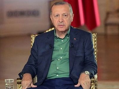 Cumhurbaşkanı Erdoğan'dan Hashtag Açanlara Yanıt: ‘Dimdik Ayaktayız!’