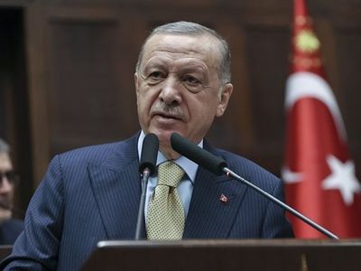 Cumhurbaşkanı Erdoğan'dan Miçotakis'e tarih dersi! 'Türkiye ile dans etmeye kalkma'