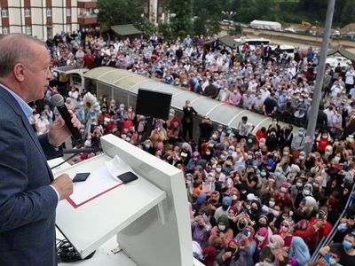 Cumhurbaşkanı Erdoğan’dan Vatandaşlara Uyarı Geldi: Yamaçlara 5-10 Katlı Binalar Yapmayın