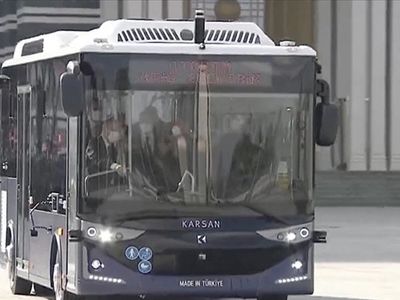 Cumhurbaşkanı Erdoğan'ın İlk Sürücüsüz Otobüsü Test Ettiği Anlar!