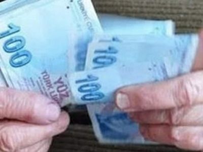 Cumhurbaşkanı onaylıyor. Emeklilere bayram ikramiyesi yolda