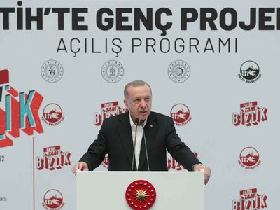 Cumhurbaşkanı Recep Tayyip Erdoğan "Fatih'te Genç Projeler" programının açılışında önemli açıklamalarda bulundu