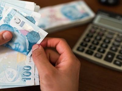 Cumhurbaşkanı Yardımcısı Yılmaz’dan memur zammı açıklaması: Alt gelir grupları için imkanlarımızı zorlayacağız
