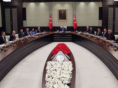 Cumhurbaşkanlığı Kabinesi Bugün Toplanıyor: Masada Ekonomi Ağırlıklı 7 Önemli Konu Başlığı Var! 