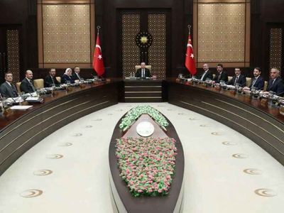 Cumhurbaşkanlığı Kabinesi bugün toplanıyor: Masada sığınmacılar ve ekonomi gündemi var!