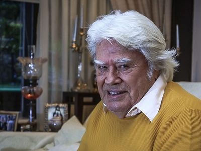 Cüneyt Arkın'ın Duygusal Anları: 'Utanmasam Ağlayacağım'