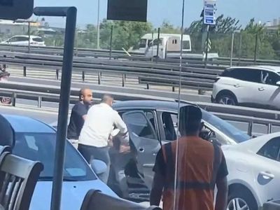 D-100 Karayolu'nda skandal anlar! Caddenin ortasında adamı döverek kaçırdılar