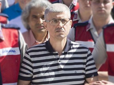 Darbe Bildirisi Okutan Eski Yarbayın Cezası Belli Oldu