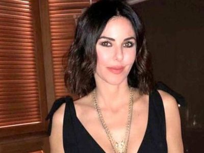 Defne Samyeli'nin siyah elbisesi olay oldu! Sahne kıyafetiyle mest etti