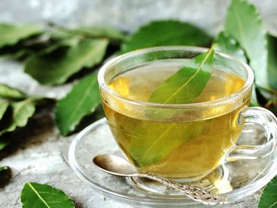 Defne Yaprağı çayı nasıl yapılır, hangi hastalıklara iyi gelir? Defne Yaprağı tütsüsü ne işe yarar, nasıl yakılır? Yunan mitolojisinde karşılıksız aşkın simgesi Defne Yaprağının faydaları