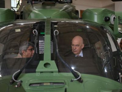 Dendias: “Hindistan İle İlişkiler Yunanistan İçin Büyük Fırsat”