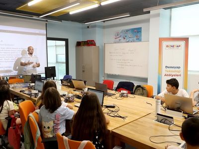 DENEYAP Atölyeleri ile Geleceğin Yazılım Mühendisleri Yetişiyor