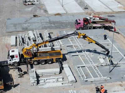 Deprem bölgesinde ekonomi yeniden canlanıyor: 338 geçici iş yerlerinin yapımına başlandı