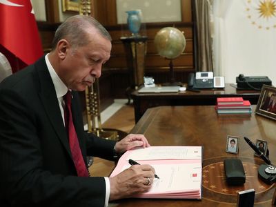 Deprem bölgesindeki kamu çalışanları için genelge: Resmi Gazete’de yayımlandı