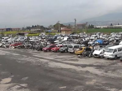 Deprem enkazından çıkarılan araçlarda üzücü detaylar!
