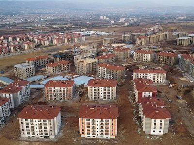 Deprem konutlarında son hazırlıklar yapılıyor: Teslim için geri sayım başladı