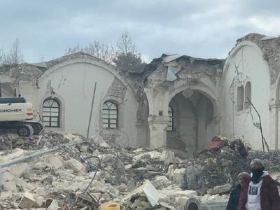 Deprem tarihi yapıları vurdu: Ulu Cami sarsıntıya dayanamadı