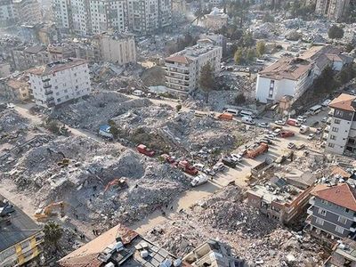 Deprem uzmanı açıkladı: Yıkılan binaların demirleri hakkında gerçek ortaya çıktı
