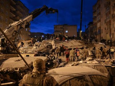 Deprem uzmanından önemli uyarı: 1 yıl kadar devam edebilir