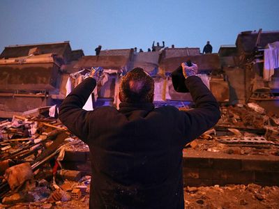 Depremden etkilenen illerde OHAL kararı alındı: Karar sonrası yapılacaklar