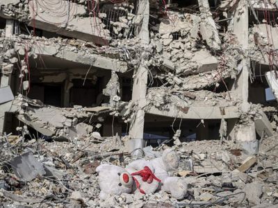 Depremzede esnaf ve sanatkarların yaraları sarılacak: Hayata Dönüş Kredisi detayları netleşti
