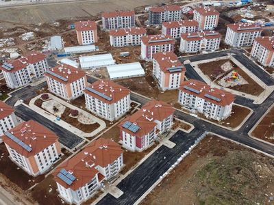 Depremzedeler için tarih verildi: Hatay’da afet konutları teslim ediliyor