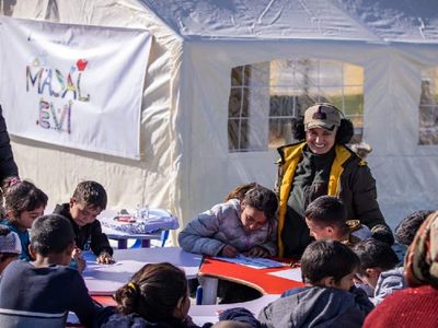 Depremzedeler için yeni kampanya başlatıldı: Evim Yuvan Olsun