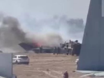 F-35 savaş uçağı California'da düştü ve alev aldı