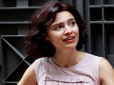Dilek Taşı Fatma kimdir, nereli ve kaç yaşında? Feride Çetin daha önce hangi dizilerde oynadı, evli mi? Feride Çetin hayatı ve biyografisi