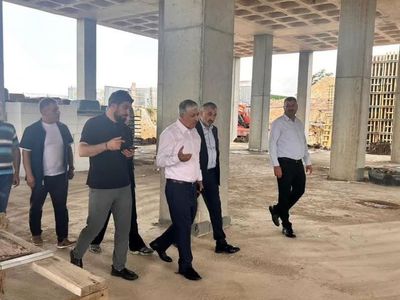 Dilovası’nda yeni belediye binası inşaatı devam ediyor