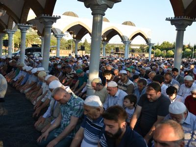 Diyanet açıkladı: İşte illere göre Ramazan Bayramı namazı saatleri