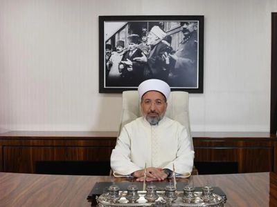 Diyanet’ten 29 Ekim’de anlamlı mesaj: “Atatürk ve tüm büyüklerimizi saygı ve minnetle yâd ediyoruz”