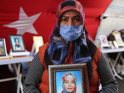 Diyarbakır Annesi Fatma Akkuş’a Mutlu Haberi Cumhurbaşkanı Erdoğan Verdi