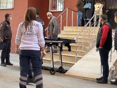 Diyarbakır'da 2 Çocuk Annesi Boğazına Sarılı Yazmayla Evde Ölü Bulundu