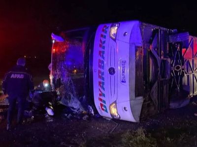 Diyarbakır’da katliam gibi kaza: Ortalık kan gölüne döndü