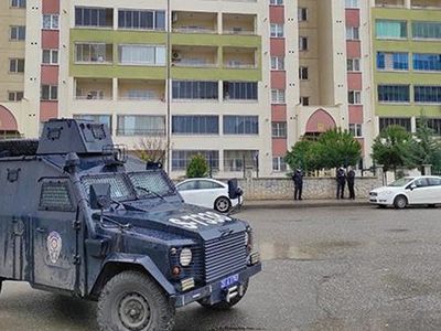 Diyarbakır'da Silahlı Kavgada 3 Kişi Yaralandı
