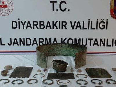 Diyarbakır'da Urartu ve Roma Dönemlerine Ait Eserler Ele Geçirildi