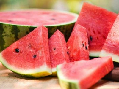 Diyet listenize eklediğiniz karpuz ile 5 günde 5 kilo verebilirsiniz! Hızlı 5 kilo verdiren karpuz diyet listesi