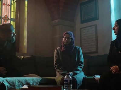 Dizinin hayranlarına kötü haber: Kızıl Goncalar dizisi bugün var mı, neden yok ve yeni bölüm ne zaman?