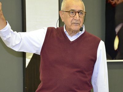 Doğan Cüceloğlu Kimdir?