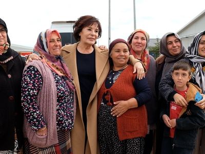 Doğanın Annelerinden depremzede ailelerine ziyaret