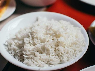 Doğru pişirilmeyen pirinç pilavının insan sağlığı üzerindeki olumsuz etkilerine karşı uzmanlar uyardı! Doğru pirinç pilavı pişirme teknikleri