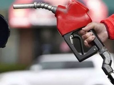 Dolar arttı petrol düşüşe geçti: Benzin ve motorinde büyük indirim yolda! İşte güncel akaryakıt fiyatları