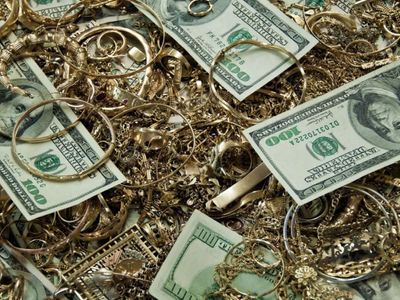 Dolar ve altın fiyatlarında hareketlilik: 21 yıldır ilk kez yaşandı