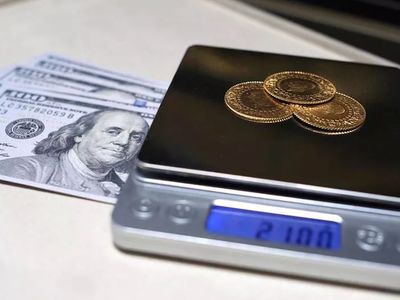 Dolar ve altın yatırımcıları hayrete düştü! Pazartesi işaret edildi, uzmanlar uyardı