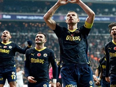 Dolmabahçe’de bol gollü derbi: Fenerbahçe Beşiktaş’ı 3-1 mağlup etti