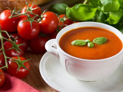 En güzel domates çorbası nasıl yapılır, domates çorbasına hangi baharat yakışır?