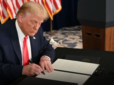 Donald Trump FISA 702 uzatmasını onayladı: “Yetkisiz dinleme” tartışması büyüyor